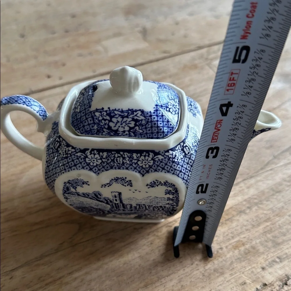 Sadler “Afternoon Tea” Abbey Falls Mini Teapot – Made in England blue white